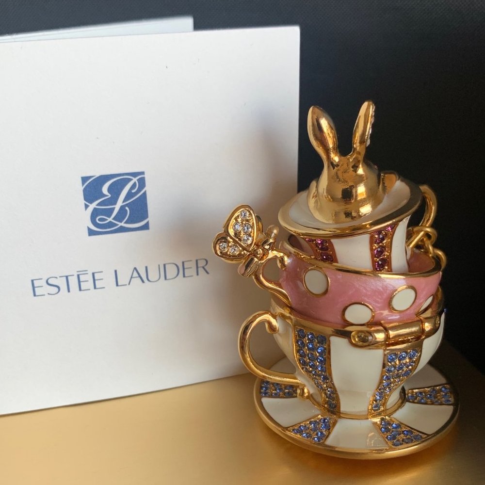 RARE Estee Lauder Wonderland Tea Party Compact (2018)